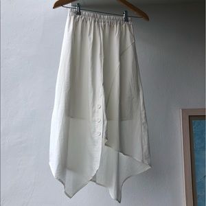 Midi white skirt
